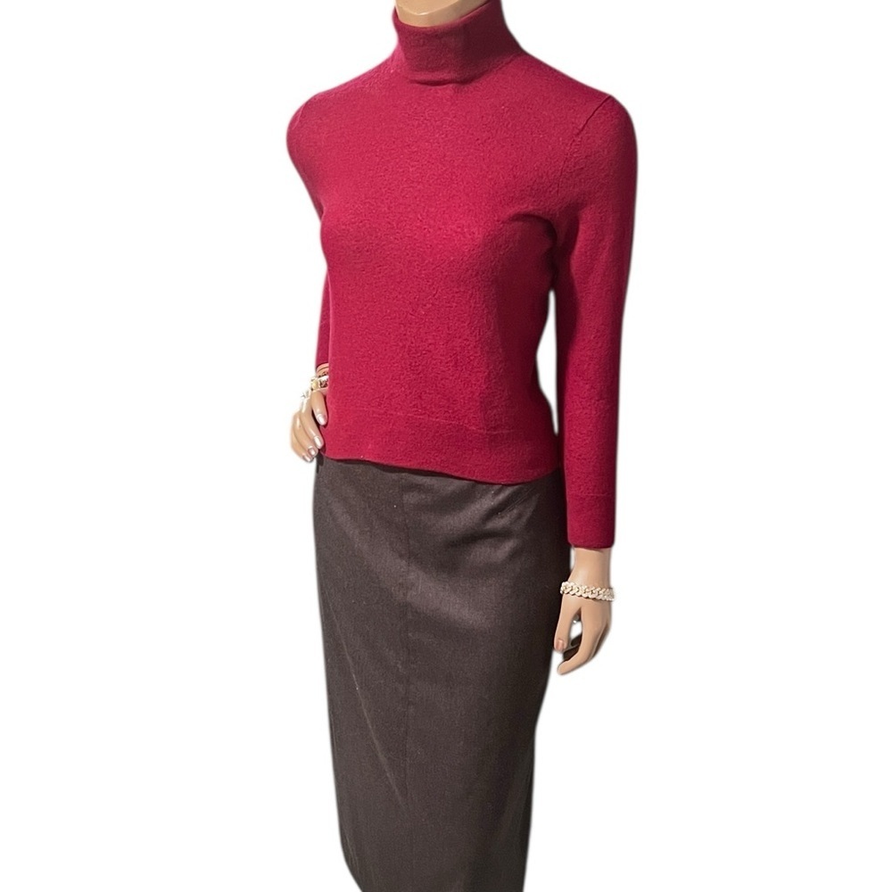 Chic Brown Pencil Skirt and a Banana Republic knit Sweater. Y2K Trending☑️ - Picture 15 of 15